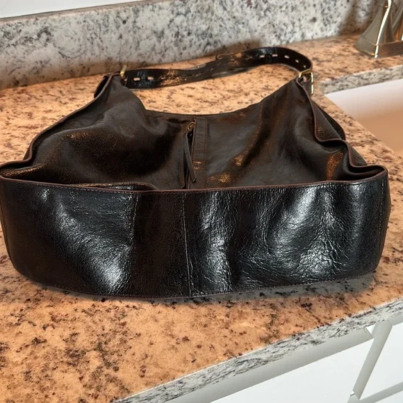 Black Hobo purse - Picture 6 of 6